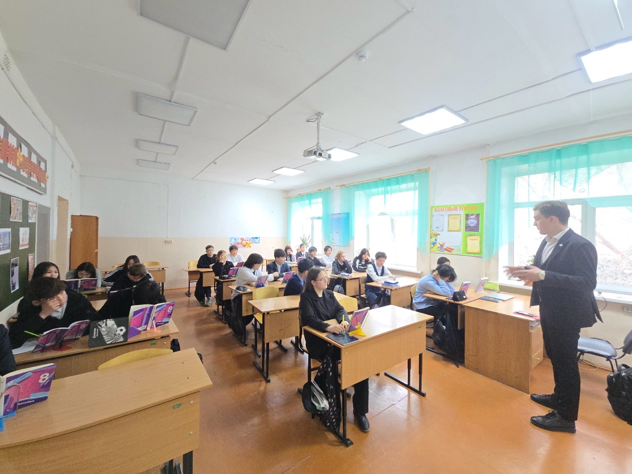 80 уроков Великой Победы.