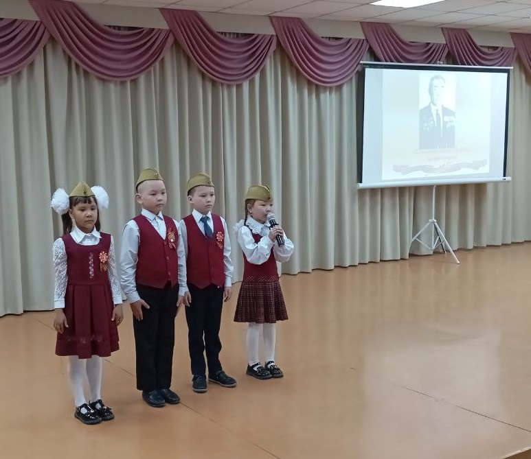 Бессмертный полк, митинг учащихся 1-х классов &amp;quot;Нам доверена память...&amp;quot;.